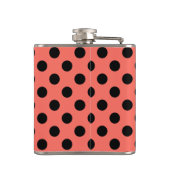 Zwarte polka-punten op levend koraal heupfles (Achterkant)