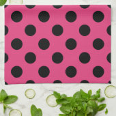 Zwarte polka stippen op fuchsia theedoek (Gevouwen)