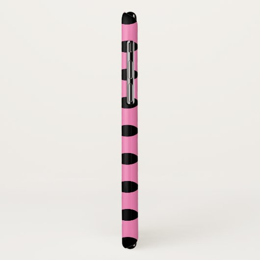 Zwarte polka-stippen op roze Case-Mate iPhone case (Achterkant/links)