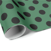 Zwarte polka-stippen op skeletgroen cadeaupapier (Rol Hoek)