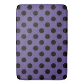 Zwarte polka stippen op ultra violet badmat (Voorkant Verticaal)