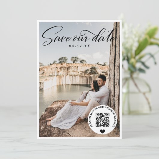 Zwarte QR Code Weddenschap Website Foto Opslaan Da Save The Date (Staand voorkant)