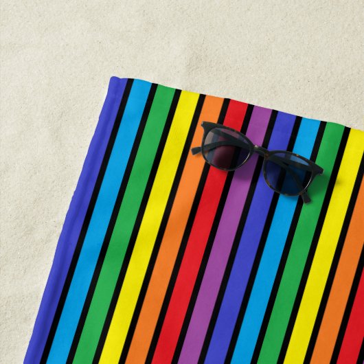 Zwarte regenboogstrips strandlaken (In situ)