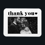 Zwarte Retro Typografie Fotobruiloft Dank u Magneet<br><div class="desc">Vier je liefde en show dankbaarheid met onze aanpasbare foto bruiloft dank je magneet! Deze unieke aandenken is ideaal om uw dierbaren te herinneren aan uw speciale dag, terwijl het uiten van uw oprechte bedankt op een gedenkwaardige manier. Het beschikt over retro vet typografie en hart overlay. Personaliseer het door...</div>