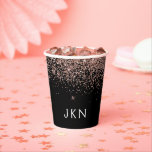 Zwarte Roos Gouden Blush Roze Glitter Monogram Papieren Bekers<br><div class="desc">Zwart en Roos Goud - Blush Roze Nep Glitter en Glans Elegant Monogram Verjaardag,  Trouw,  Bruids Shower of Meisjes Uitje Beker. Deze Verjaardag Beker kan worden aangepast om uw initialen toe te voegen. Neem contact op met de ontwerper voor aangepaste bijpassende artikelen.</div>
