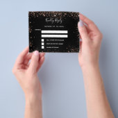 Zwarte roos gouden sparren voor bruingevirkel RSVP Flyer (Hand)