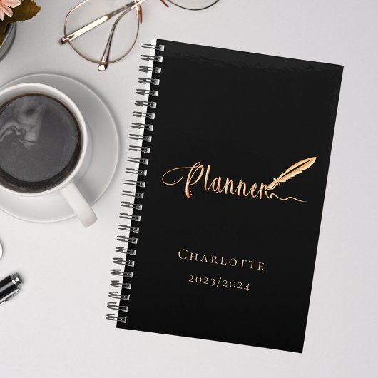 Zwarte roos gouden typografie 2026 planner