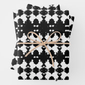 Zwarte rouwboom schors patroon inpakpapier vel (In situ)