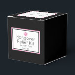 Zwarte & Roze Hangover Relief Kit Favor Box Bedankdoosjes<br><div class="desc">Perfect klassiek zwart en roze met witte gedetailleerde hangover relief-doos die geschikt is voor elke gebeurtenis</div>