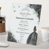 Zwarte Rozen Floral Quinceañera Cocktails Bar Menu Reclamebord Met Voetstuk (Insitu)