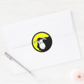 Zwarte schaap aan de binnenkant ronde sticker (Envelop)