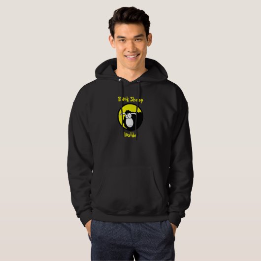 Zwarte schaap in hoodie (Voorkant volledig)