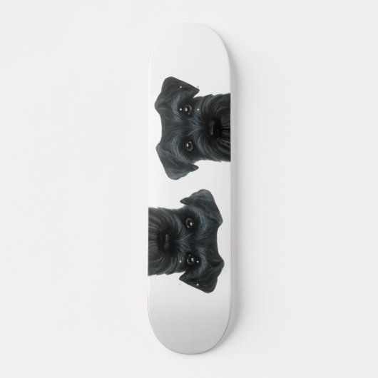Zwarte Schnauzer Skateboard van miart (Voorkant)