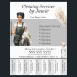 Zwarte schoonmaakservice Business Tear Off Flyer<br><div class="desc">Moderne brochures voor reinigingsservice</div>