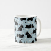 Zwarte Schotse terrier Paws and Botten Coffee Mok (Voorkant rechts)