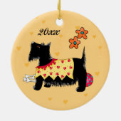 Zwarte Scottie Terrier Dog Name Persoonlijk Geel Keramisch Ornament (Achterkant)
