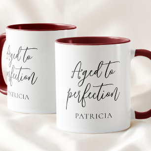Zwarte Script Eenvoudig Verouderd tot in Perfectie Mok