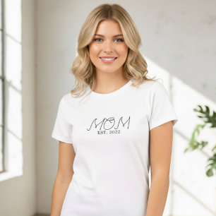 Zwarte Script MOM  Opgericht 20XX  T-shirt