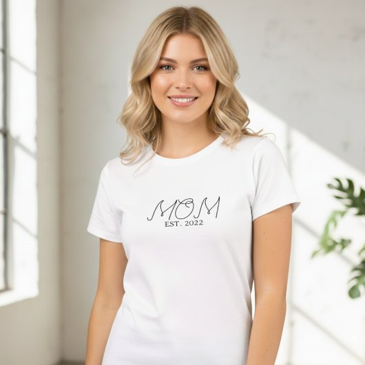 Zwarte Script MOM  Opgericht 20XX  T-shirt