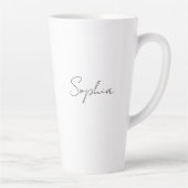Zwarte scriptnaam of monogram op wit latte mok (Rechts)