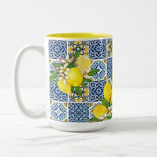 Zwarte Siciliaanse Tegels Citrus Lemons Tweekleurige Koffiemok (Links)