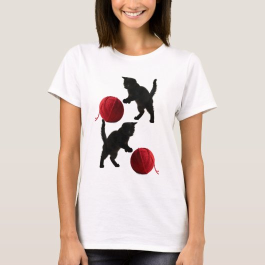 Zwarte Silhouette Kitty, met rode wollen Bal T-shirt (Voorkant)