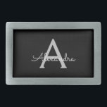 Zwarte Silver Modern Script Girly Monogram Naam Gesp<br><div class="desc">Zwart en Zilver Eenvoudig Script Monogram Naam Belt Buckle. Dit maakt het perfecte afstuderen,  zoet 16 16th,  18th,  21st,  30th,  40th,  50th,  60th,  70th,  80th,  90th,  100th Birthday,  bruiloft,  vrijgezellenfeest,  jubileum,  baby shower of vrijgezellenfeest cadeau voor iemand die houdt van glamoureuze luxe en chique stijlen.</div>