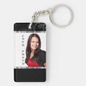 Zwarte sjabloon met barokinstagram sleutelhanger (achterkant)