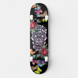 ZWARTE SKATEBOARD SKULL FLOWERS EN BUTTERFLIES