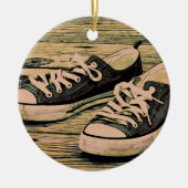 Zwarte sneakers keramisch ornament (Voorkant)