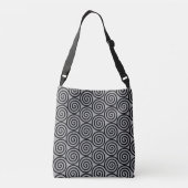 Zwarte spiraalcirkels op Quick Silver Grey Crossbody Tas (Achterkant)