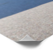 Zwarte stekker op het strand poster (Hoek)