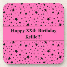 Zwarte sterren met bericht op roze verjaardag