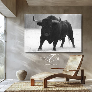 Zwarte stier in sneeuw Westerse boerderij scène Ca Canvas Afdruk