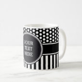 Zwarte Stippen & Stripes Grid + uw backgr. en teks Koffiemok (Voorkant rechts)