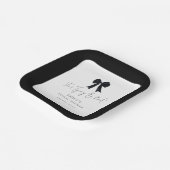 Zwarte strik bindt de knoop bruidsdouche papieren bordje (Gebogen)