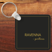 Zwarte Subtiele Gouden Frame Luxe Girlboss Naam Sleutelhanger (Voorkant)