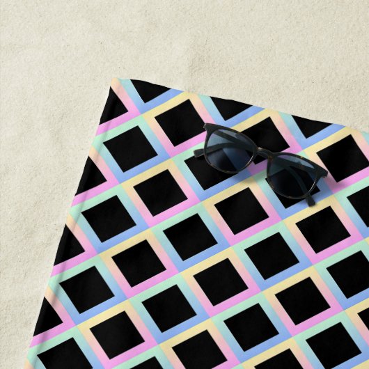 Zwarte symmetrische diamanten met gradiënt Lijsten Strandlaken (In situ)