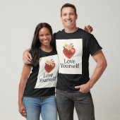 Zwarte T-shirt met hart en fl (Unisex)