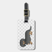 Zwarte & Tan Long Hair Dachshund Cartoon Dog & Tex Bagagelabel (Voorkant verticaal)