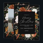 Zwarte terracotta floral botanical elegant foto feestdagenkaart<br><div class="desc">Black terracotta floral botanical elegant script Merry Kerstfoto's vakantiekaart.</div>
