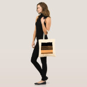 Zwarte terracotta horizontale strepen tote bag (Voorkant (model))
