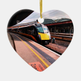 Zwarte trein, op het station keramisch ornament