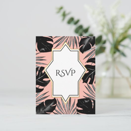 Zwarte tropische bladeren & koraalpeach Gold RSVP Uitnodiging Briefkaart (Staand voorkant)