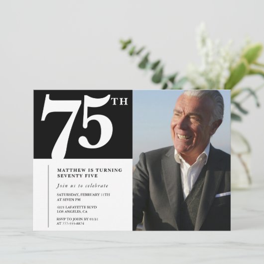 Zwarte uitnodigingen 75ste verjaardag Modern Chic  (Staand voorkant)