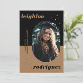 Zwarte unieke bekendmaking van het Afstuderen met Aankondiging (Staand voorkant)