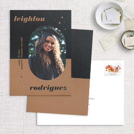 Zwarte unieke bekendmaking van het Afstuderen met Aankondiging