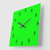 Zwarte Vijf Uur Overal op Lime Groen Vierkante Klok (Hoek)