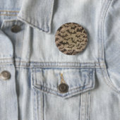 Zwarte vlekken ronde button 5,7 cm (In situ)