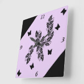zwarte Vlinder op Paars Vierkante Klok (Hoek)